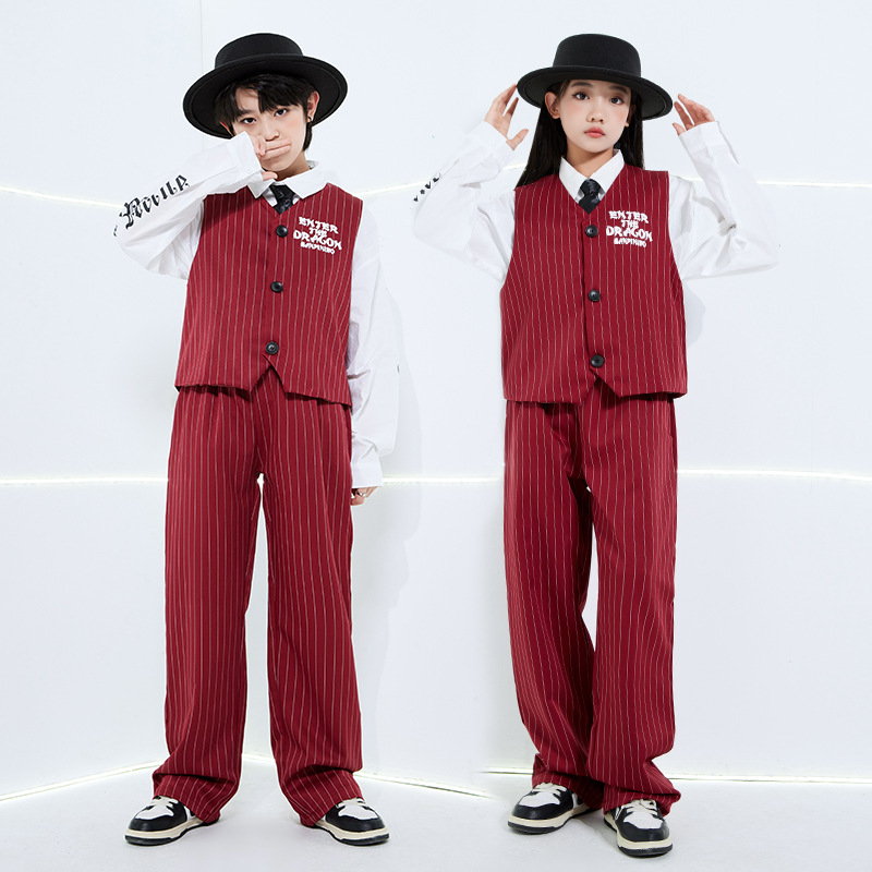 طقم ملابس رقص الشارع المخطط لل - مراجعة Street Fashion Kpop وسعره