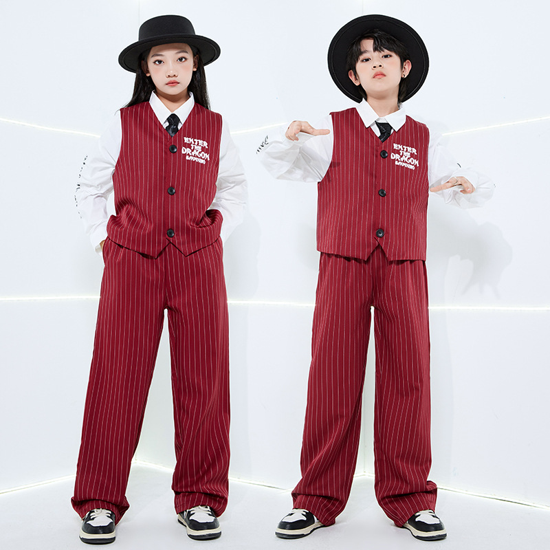 طقم ملابس رقص الشارع المخطط لل - مراجعة Street Fashion Kpop وسعره