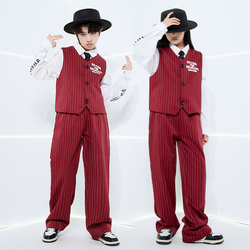 طقم ملابس رقص الشارع المخطط لل - مراجعة Street Fashion Kpop وسعره