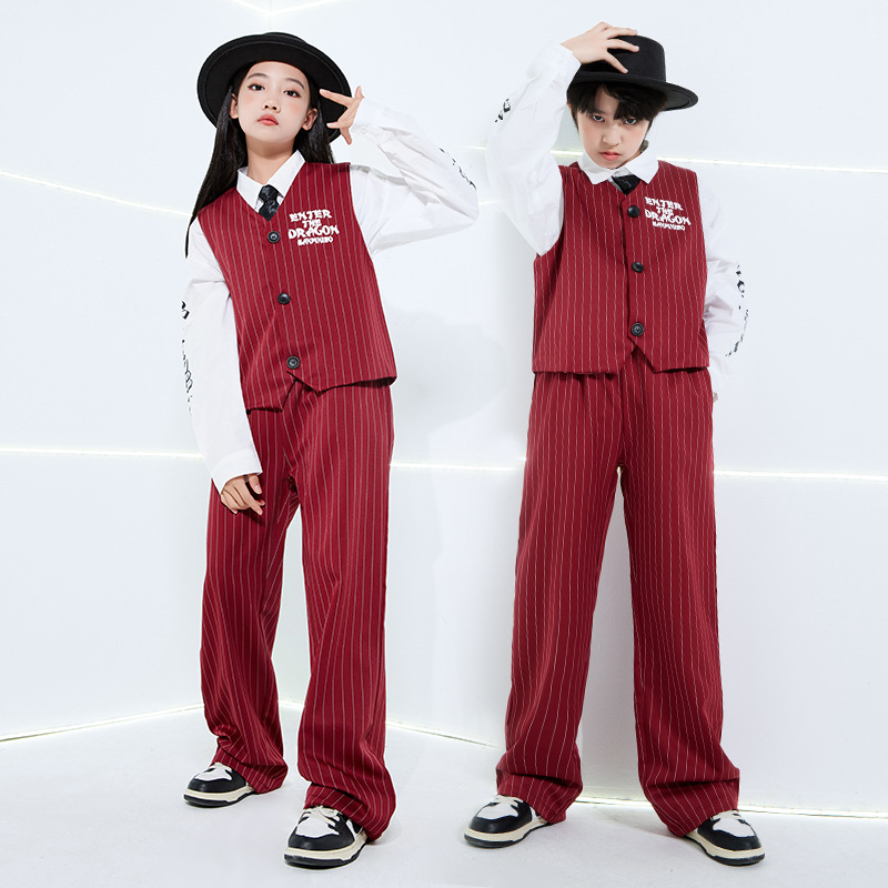 طقم ملابس رقص الشارع المخطط لل - مراجعة Street Fashion Kpop وسعره